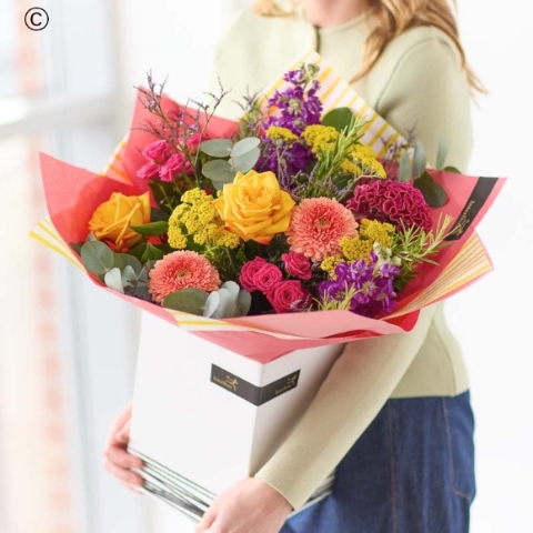 Extra Luxurious Bright Bouquet