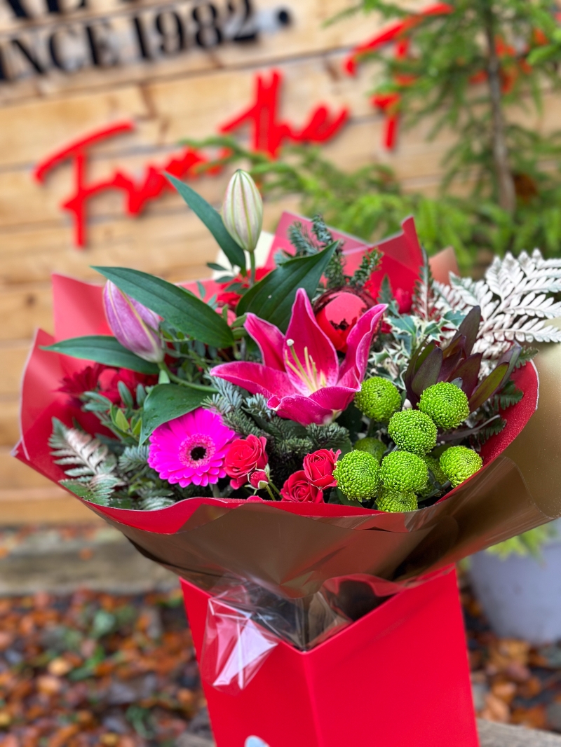 christmas-flower-bouquet-manchester-delivery-oldham