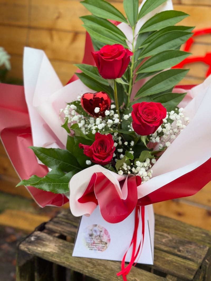 flower-bouquet-instagram-delivery-manchester-oldham-luxury-gift-present-valentinesday