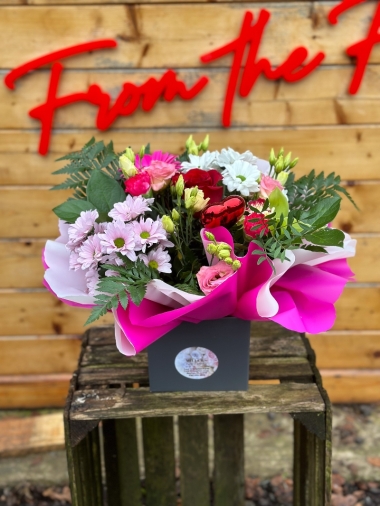 flower-bouquet-instagram-delivery-manchester-oldham-luxury-gift-present-valentinesday