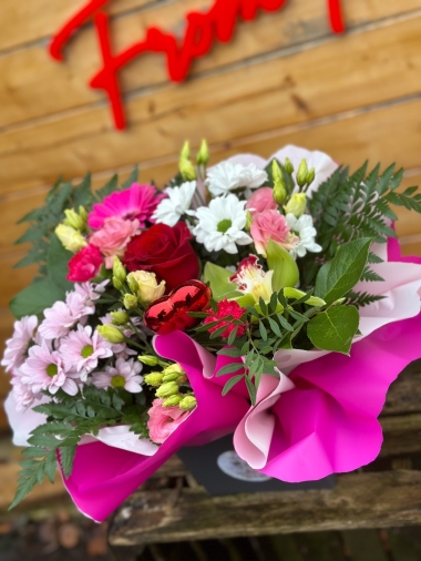 flower-bouquet-instagram-delivery-manchester-oldham-luxury-gift-present-valentinesday