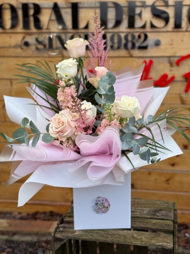 flower-bouquet-instagram-delivery-manchester-oldham