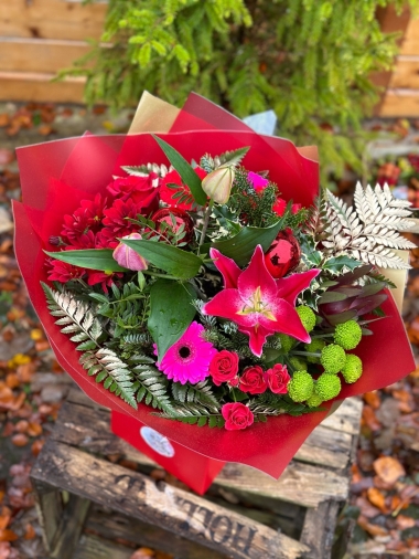 christmas-flower-bouquet-manchester-delivery-oldham